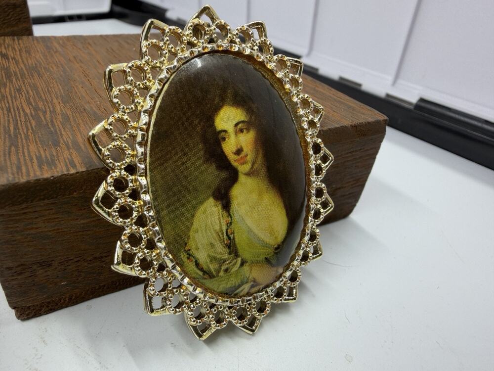 Vintage Victorian Revival Portrait Brooch Pendant Gold Tone Filigree Lady 1960s